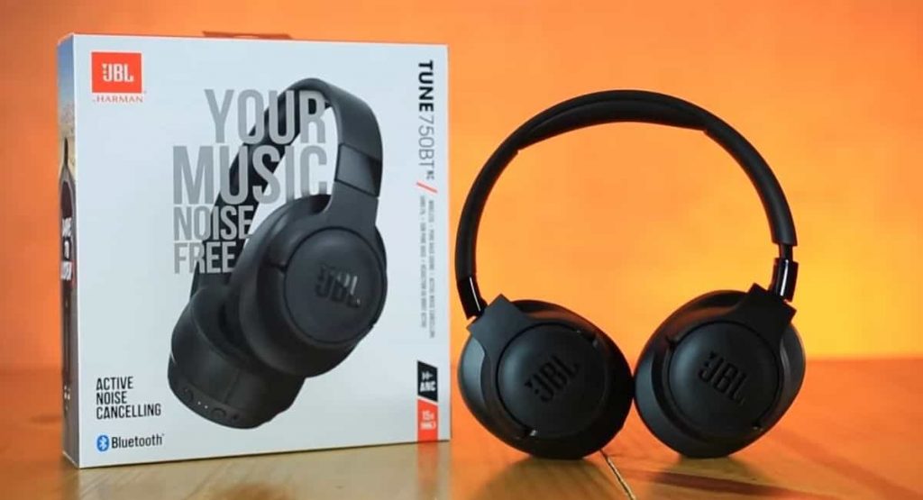 JBL Tune 700BT wireless headphones Features Specifications